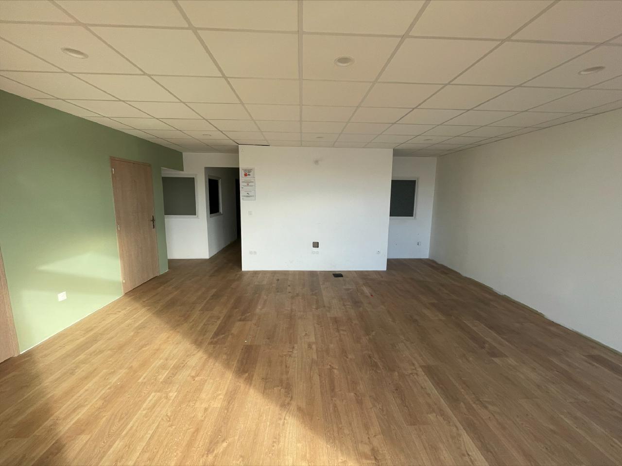 Local d'activité Marange-Silvange 550m² Location local d'activité Marange-Silvange Moselle OLACT2309371 2